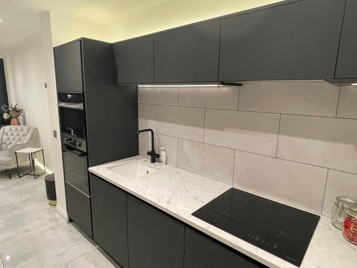 Luxury Apartment Edinburgh Centre With Steam Room Eksteriør billede